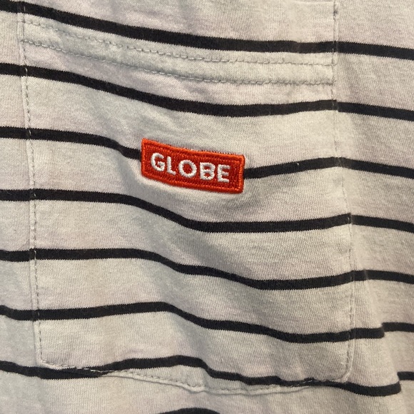 Mens medium GLOBE T-shirt - Picture 2 of 2